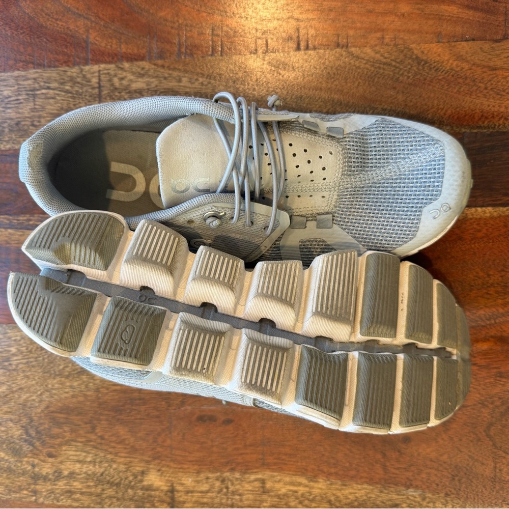 On Running Women's Light Grey Mesh On Cloud 6 Athletic Sneakers - Picture 5 of 6